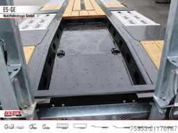 SCHWARZMÜLLER Tieflader mit gekröpftem Plateau