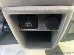 VOLKSWAGEN T7 TEMPOMAT SPURHALTE ASSIST KLIMA 1.HAND