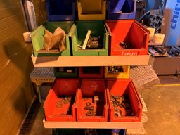 Carousel for small parts 