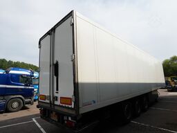 Schmitz 3 Axle frigo trailer Carrier Maxima 1300