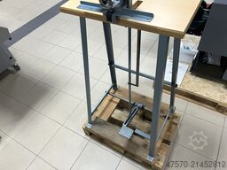 Hang Piccolo 101-20 Eyeleting machine