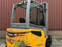 Jungheinrich EFG 425ks
