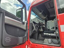 MAN TGX 37.480 8x2-6 / HMF 85 t/m CRANE / KRAN