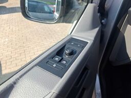 VOLKSWAGEN T6.1  9-Sitzer-Stoff  4motion  1. Hand