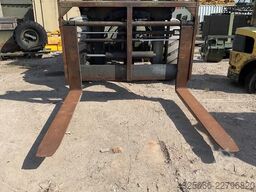 Dresser International M 10 A loader 1983