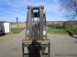 Yale GDP30VX - Triplex-Freihub 4,9m + ZINKENVERSTELLER