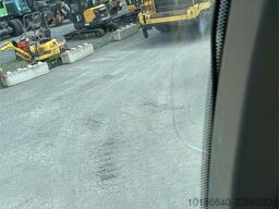 Liebherr L556