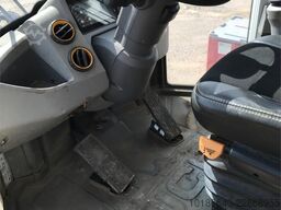 JCB 427ZXT4