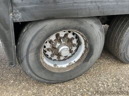 Schmitz Cargobull SKO 24 Cool / Carrier Vector 1850 / 2x Liftas /...