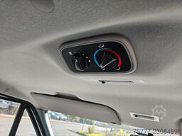 FORD Transit FT350 2,2 TDCI-7 Sitzer-Rampe-Rollstuhl