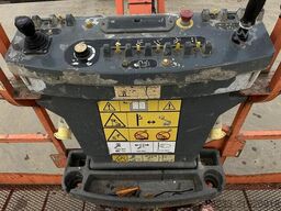 JLG 800AJ