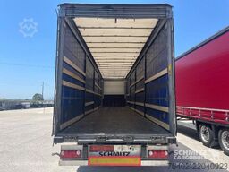 Schmitz Cargobull Semitrailer Curtainsider Mega
