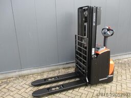 TOYOTA SWE140L