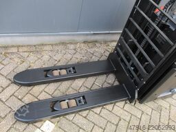 TOYOTA SWE140L