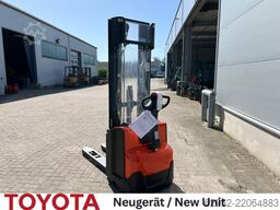 Toyota SWE 140, Neu!
