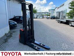Toyota SWE 140, Akku neu!