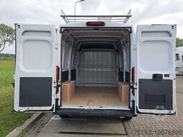 PEUGEOT BOXER 2.2 L2H2 Imperiaal Navi