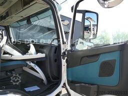 VOLVO FM 460 Kühlkoffer Unfall Getriebeschaden