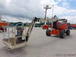JLG 800AJ