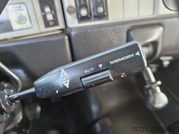 M.A.N. 26.403 F2000 6X4 MANUAL