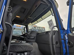 Volvo FM330 Multizone Lenk u. Kühlkoffer