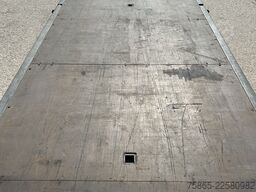 Schmitz Cargobull SCB S3T / Plateau - Flat Bed / Disk Brakes / Sw...