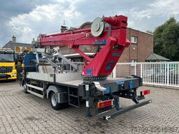MERCEDES-BENZ 815 Dachdeckerkran Böcker 32 Meter + Seilwinde