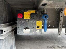 SCHMITZ CARGOBULL SCB*S3T MegaTrailer Curtainsider Edscha-Verdeck