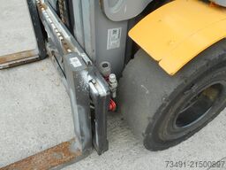 Jungheinrich DFG 425s Triplex 4,4m + SS + 4. Kreis