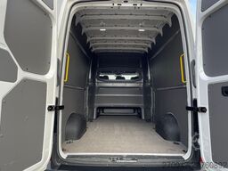 VW Crafter MIXTO 35 L4H3 NAV AHK äden