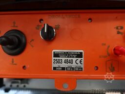 Wielton 3 Asser. Gesloten met Dhollandia klep 2500 kg L...