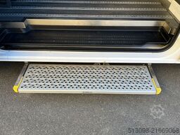 VW CRAFTER 2.0 TDI 8 SITZER KLIMAAUTO. HECKLIFT