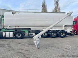 Trax TSCI, 7 comp. AUGER HATZ diesel, SAF AXLES