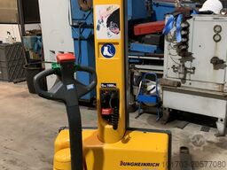 Jungheinrich EMC B10