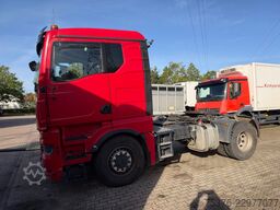 MAN TGX 18.470 LOF 4x4 H damaged