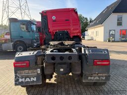 MAN TGX 18.470 LOF 4x4 H damaged