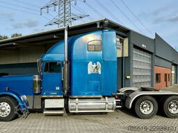 FREIGHTLINER Classic XL