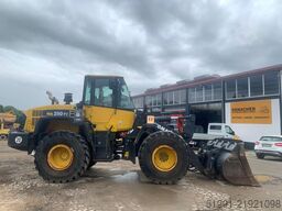 Komatsu WA250PZ-6