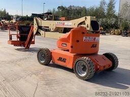 JLG E450AJ