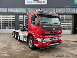 VOLVO FMX-500 8x4 Tridem Hiab 26T