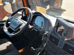 IVECO XWay 480 8x4 BL  PALFINGER P24A AK / Retarder