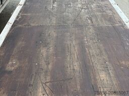 Krone 7,82m BDF Baustoff Zurringe Kranbar