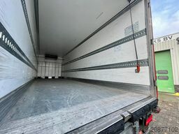 Renault T380 VF611M165MD003883, 6x2, 388567 km, 8.90 ...