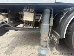 SCANIA G450 Baumaschinentransporter mit Rampen