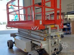 Holland Lift Y-83EL16