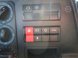 Mercedes-Benz Atego 1221 L Takelwagen 6 Persoons