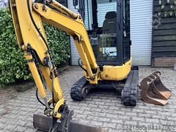 komatsu PC16R HS