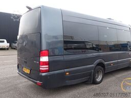 MERCEDES-BENZ Sprinter 516 21 Sitze mit großem Gepäck