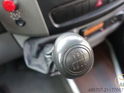 MERCEDES-BENZ Sprinter 516 21 Sitze mit großem Gepäck