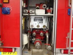 Mercedes-Benz 1325 godiva pump bomberos